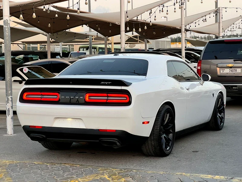 2016 Dodge Challenger SRT HELLCAT 8-Cylinder 6.2L, 707 HP, Full Option63398534836481114