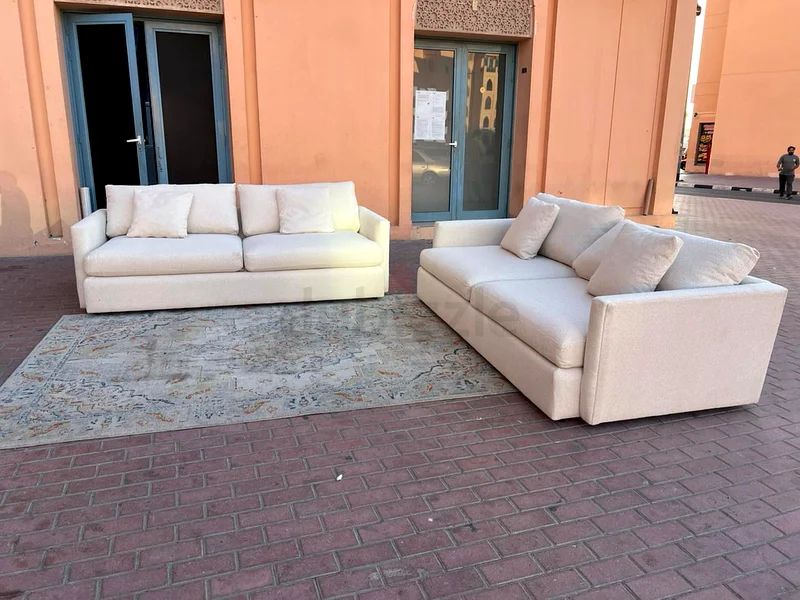 Brand New condition crate and barrel 6_seater sofa set632114292545301116