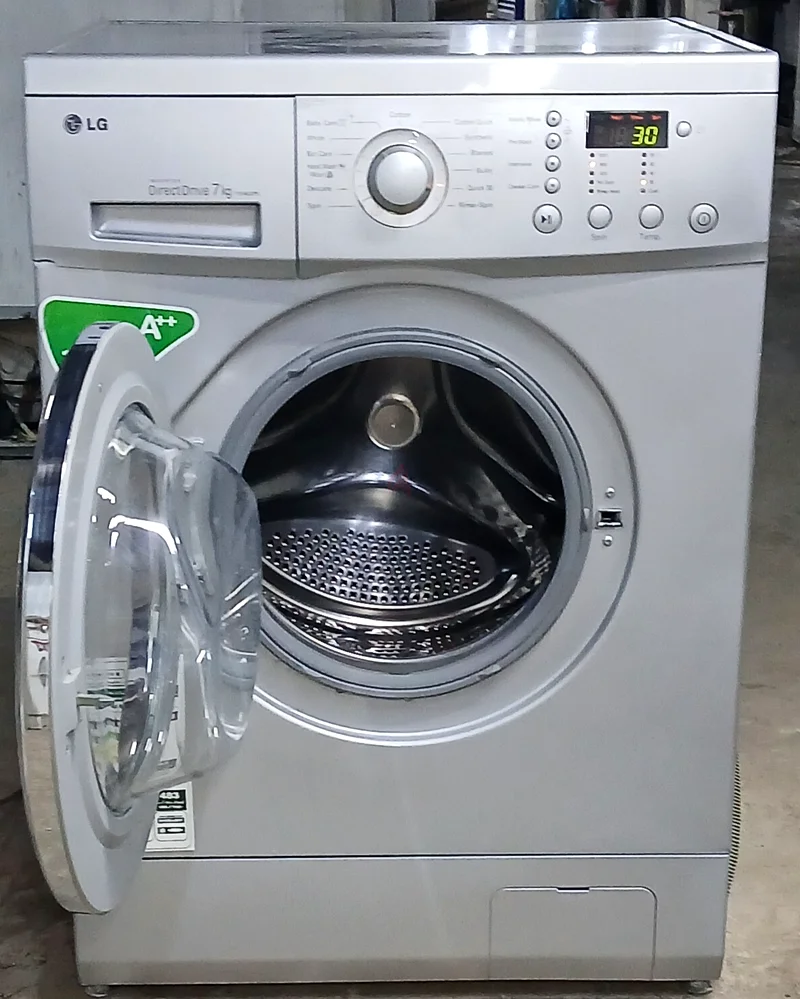 7kg LG Direct drive DD motor Digital inviter silver color good condition Good working63245218443523112