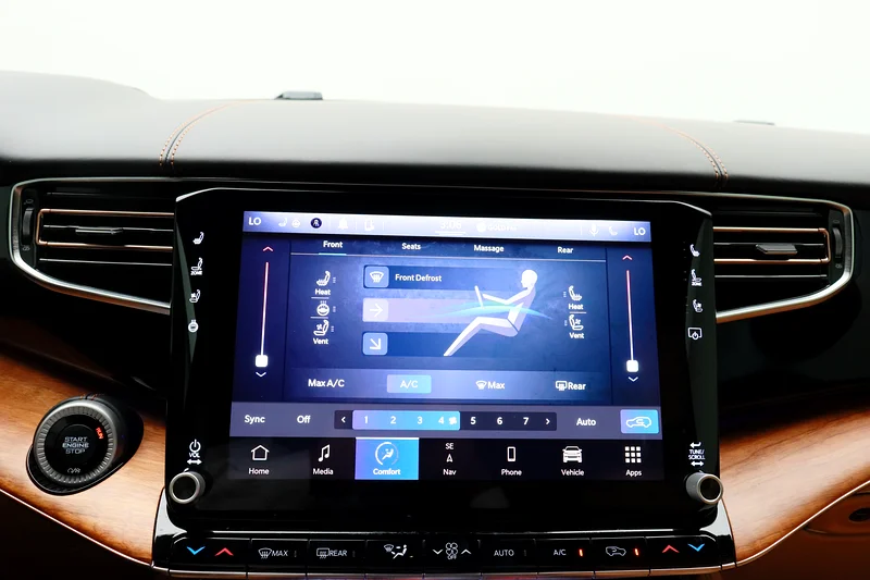 2023 Grand Wagoneer Series III BS 3.0L - Certified by Al Futtaim63152286840578114