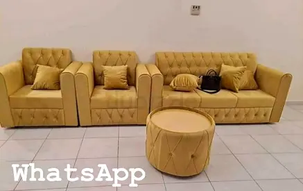 5 SEATER SOFA WITH ROUND TABLE