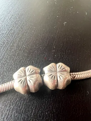 Pandora clover charm