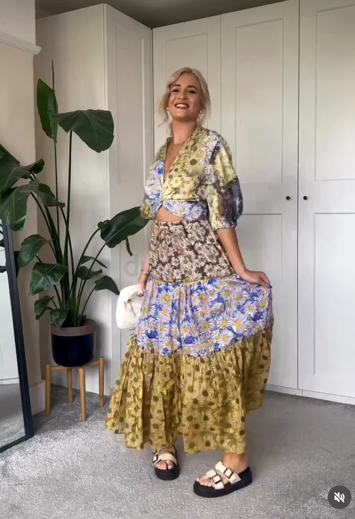 Bloggers Favourite Zara Floral Print Skirt63240125256705114