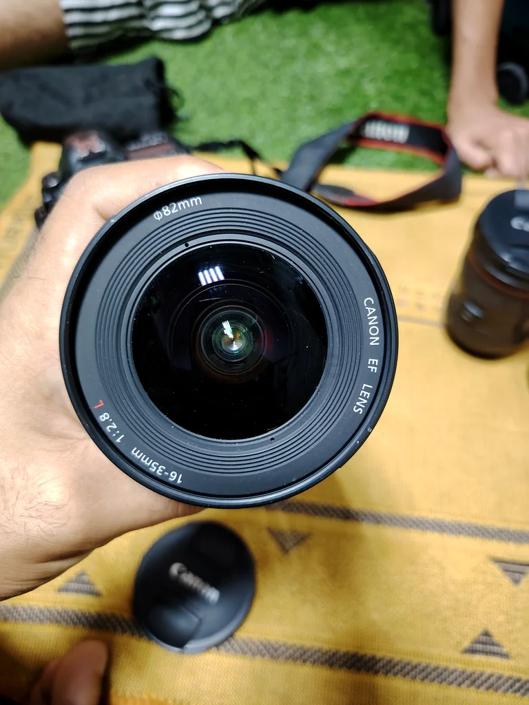 Camera lenses Canon 16-35mm 2.8 version 263173509075585112