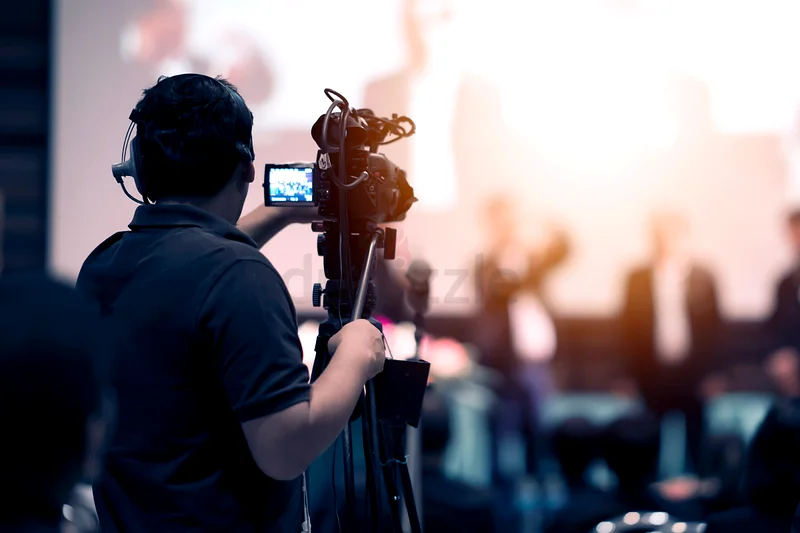 PHOTO/VIDEO PRODUCTION/LIVE CONFERENCE EXPERIENCE!63221862819202114