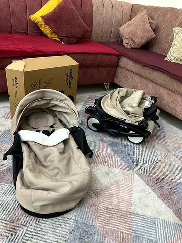 Babyzen yoyo stroller in perfect condition with newborn pack