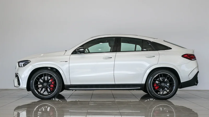 GLE 63 S COUPE - ضمان وعقد صيانة Gargash حتى 5 سنوات أو 105000 كم - VSB 3266562933684139521112