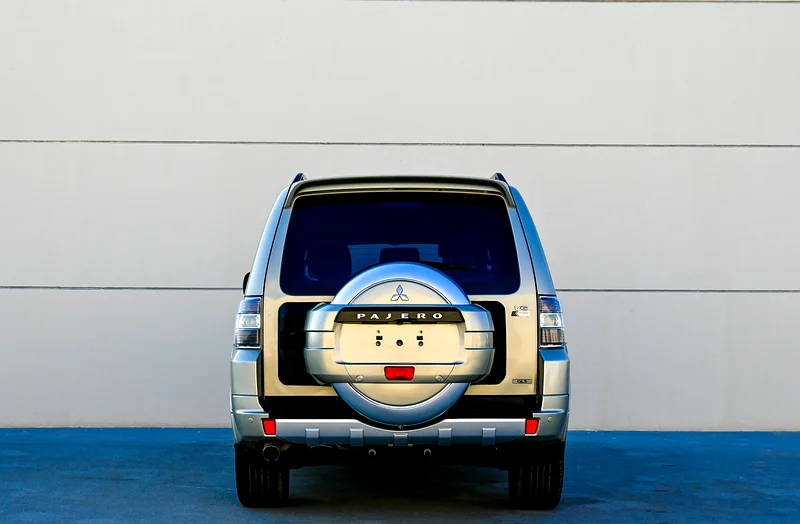 MITSUBISHI BAJERO 2014 GCC PLATINUM IN EXCELLENT CONDITION63153228522113114