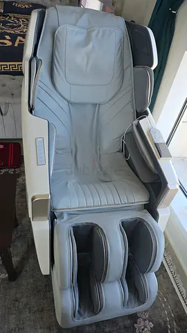 JC Buckman Exaltus - heated massage chair zero gravity