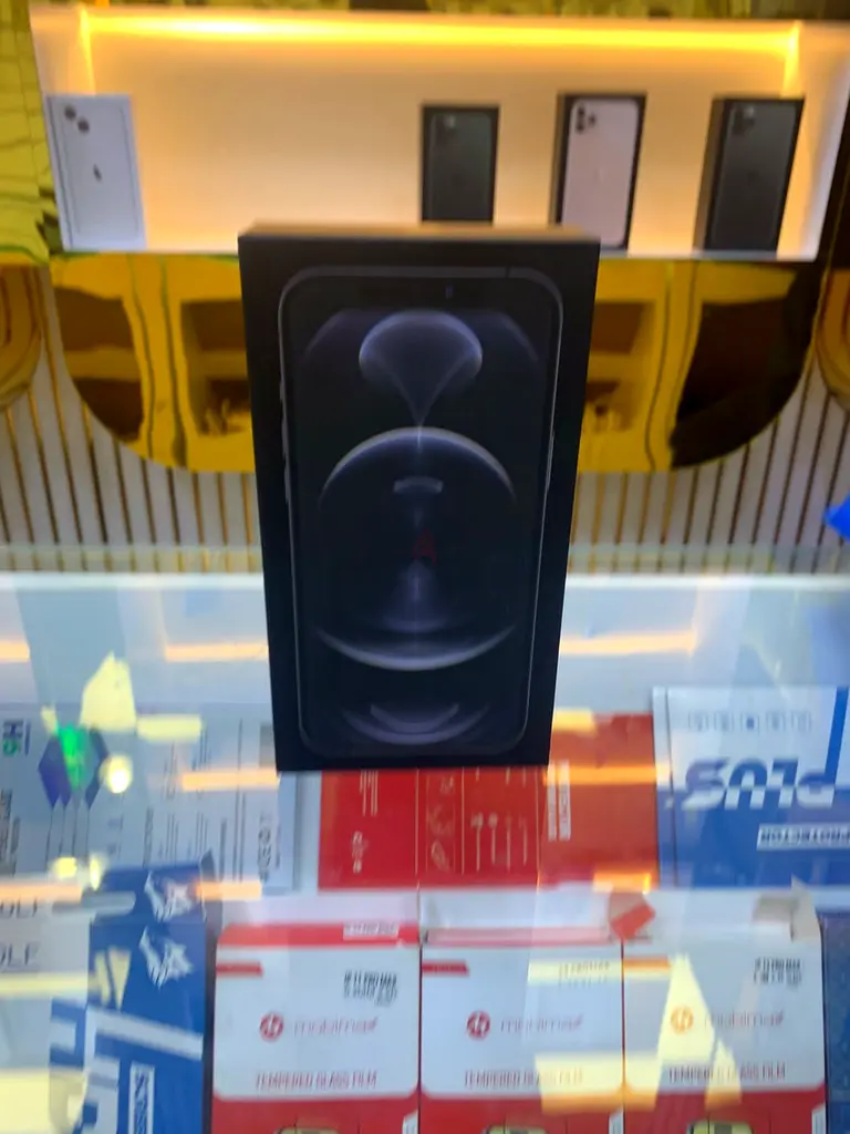 آيفون