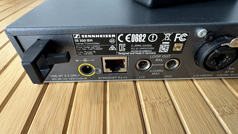 جهاز إرسال ستيريو Sennheiser SR 300 IEM G3-A-X لمراقبة لاسلكية63265098688771114