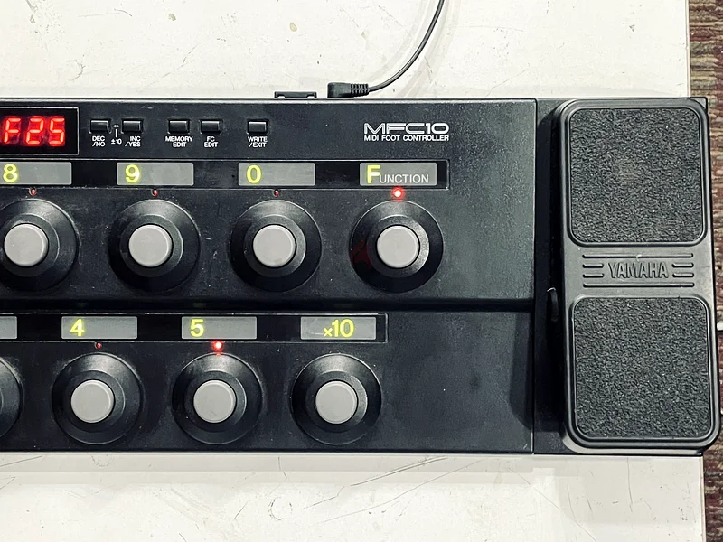 Yamaha MFC10 MIDI Foot Controller - Black63205880283394112