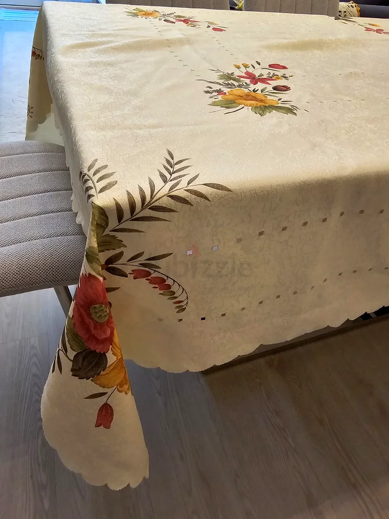 Hand Crafted Dinning Tablecloth63216356837634111