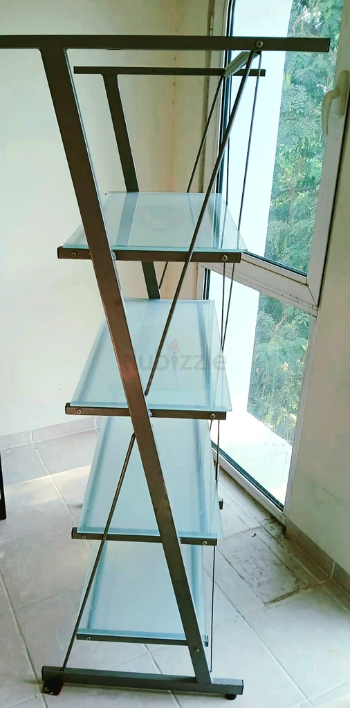 Glass shelf63217813898370114