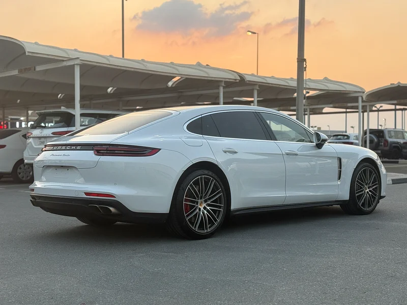 PORSCHE PANAMERA TURBO - EXECUTIVE PACKAGE - 2018 - FULL OPTION - JAPANESE SPEC63150946683394112