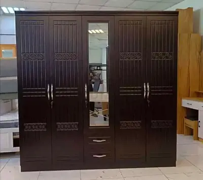 5 door cabinet