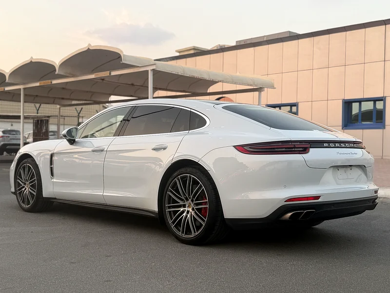 PORSCHE PANAMERA TURBO - EXECUTIVE PACKAGE - 2018 - FULL OPTION - JAPANESE SPEC63150946683394113