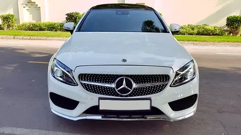MERCEDES AMG C200 COUPE ** GCC ** FULL OPTIONS ** PANORAMIC ROOF