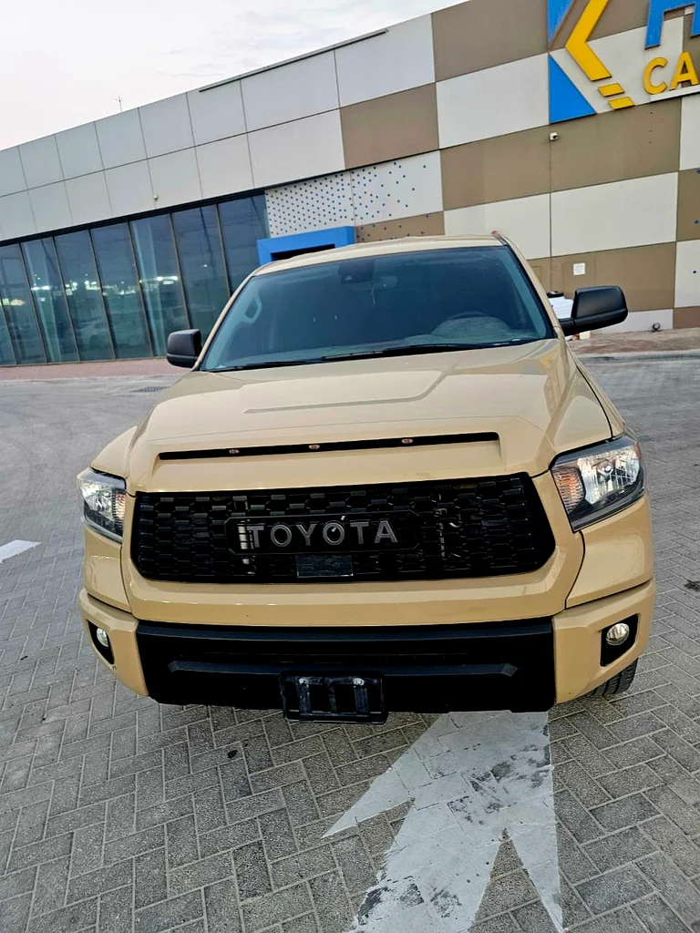 Toyota Tundra pickup model 2020631661559217931111