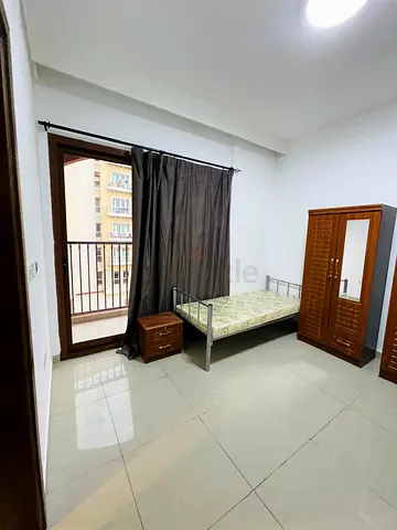 MASTER ROOM AVAILABLE FOR EXECUTIVE BACHELOR IN CBD BUILDING