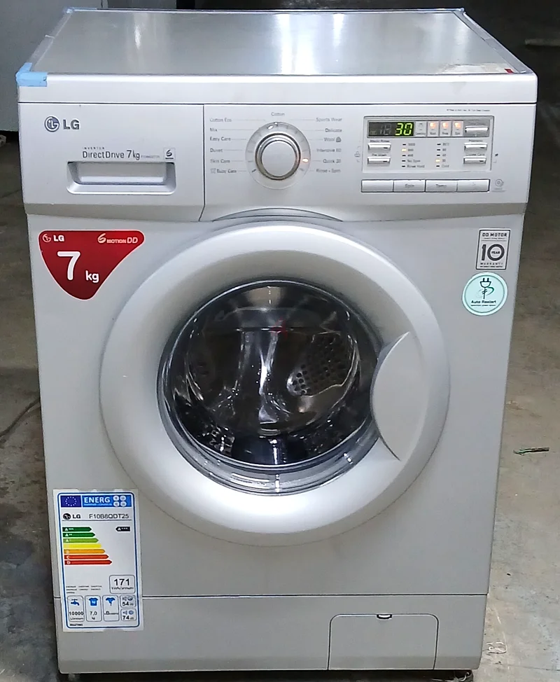 7kg LG new model Direct drive DD motor Digital inviter Very good condition Good working63245218490754111