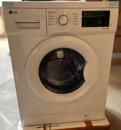 LG 7kg Washing Machine - Brand New- Never Used - 1 Year Warranty