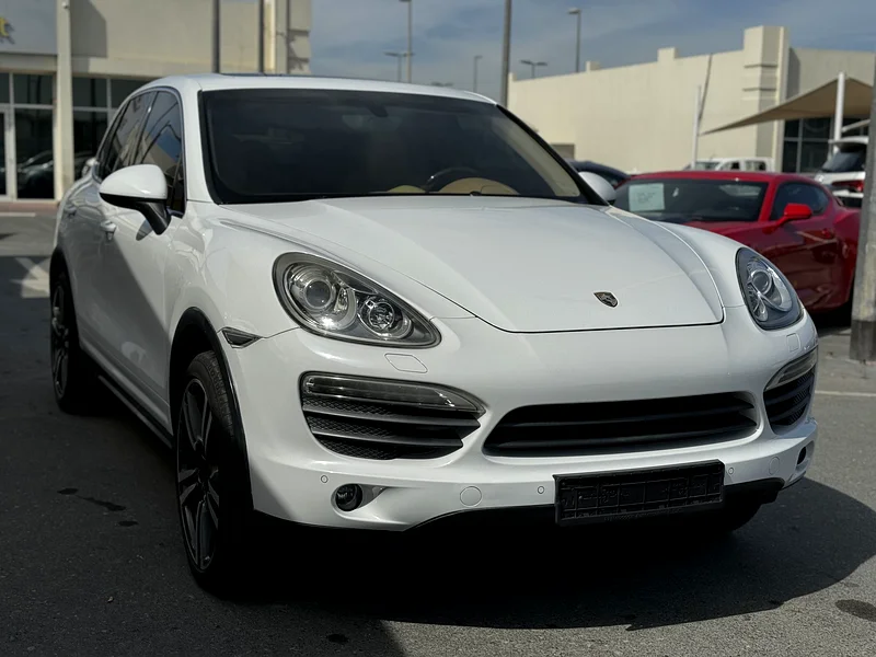 Porsche Cayenne in agency condition63150023232259111