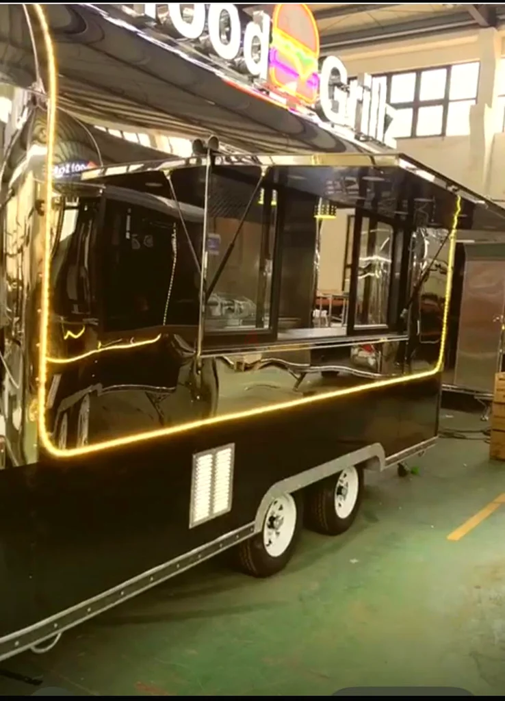 Brand new 5 meter Food truck Fully equipped- the best offer ever63265096539267113