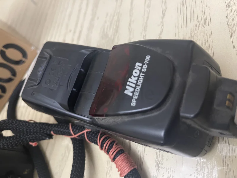 نيكون D800 مع قبضة البطارية ، وميض السرعة 700،629316716160031126