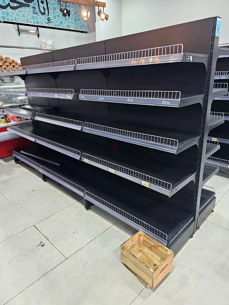 Supermarket shelf632576324442891120