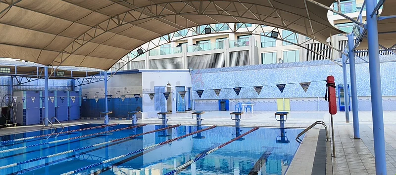 Swimming coach63221350936833118