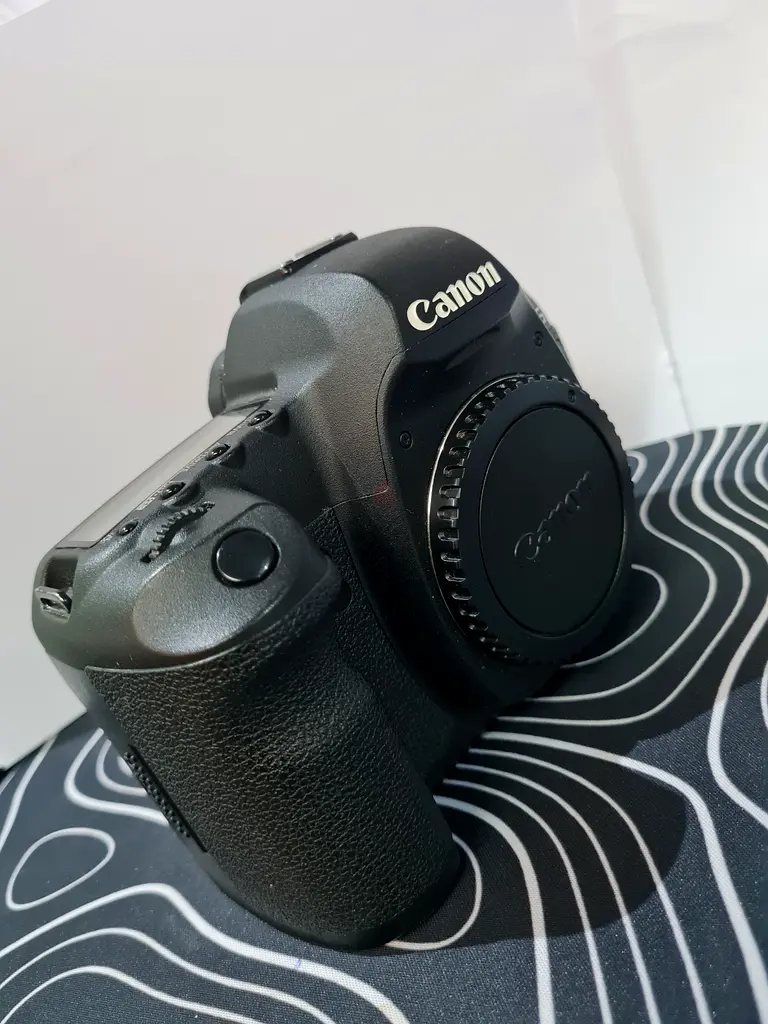 CANON Camera EOS 5D Mark II - Full Frame63233636327810112