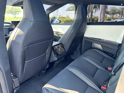 2024 Tesla CYBERTRUCK 照片 12