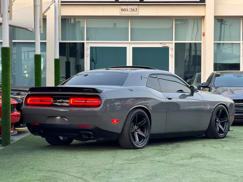 DODGE CHALLENGER HELLCAT SRT 2019  
Service history (Al Futaim)  
Clean title  
Full options  
Original paint63154618520835112