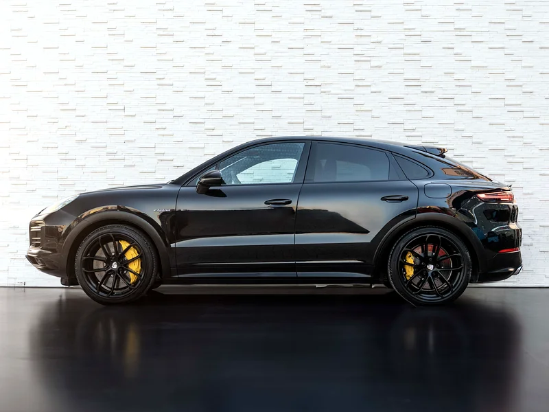TURBO S E-HYBRID COUPE • UNDER  2 YEARS SERVICE PLAN • MAJOR SERVICE DONE63225698349697114