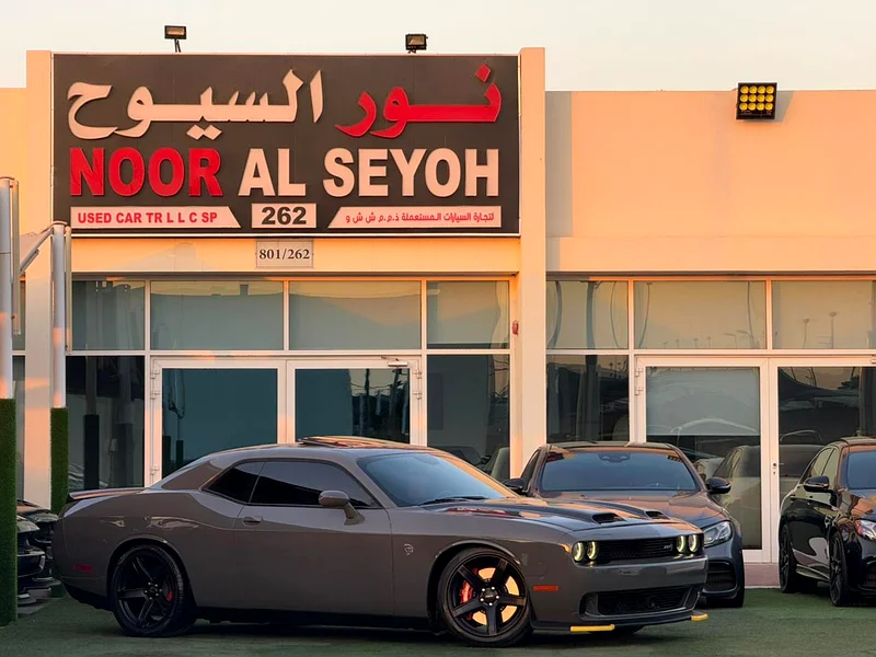 DODGE CHALLENGER HELLCAT SRT 2019  
Service history (Al Futaim)  
Clean title  
Full options  
Original paint63154618520835113