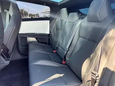 2024 Tesla CYBERTRUCK 照片 11