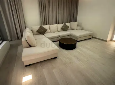 Selling The one Kingstone U shape sofa Beieg