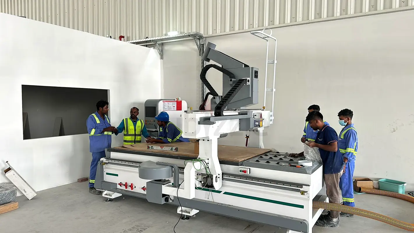 ماكينة CNC للبيع