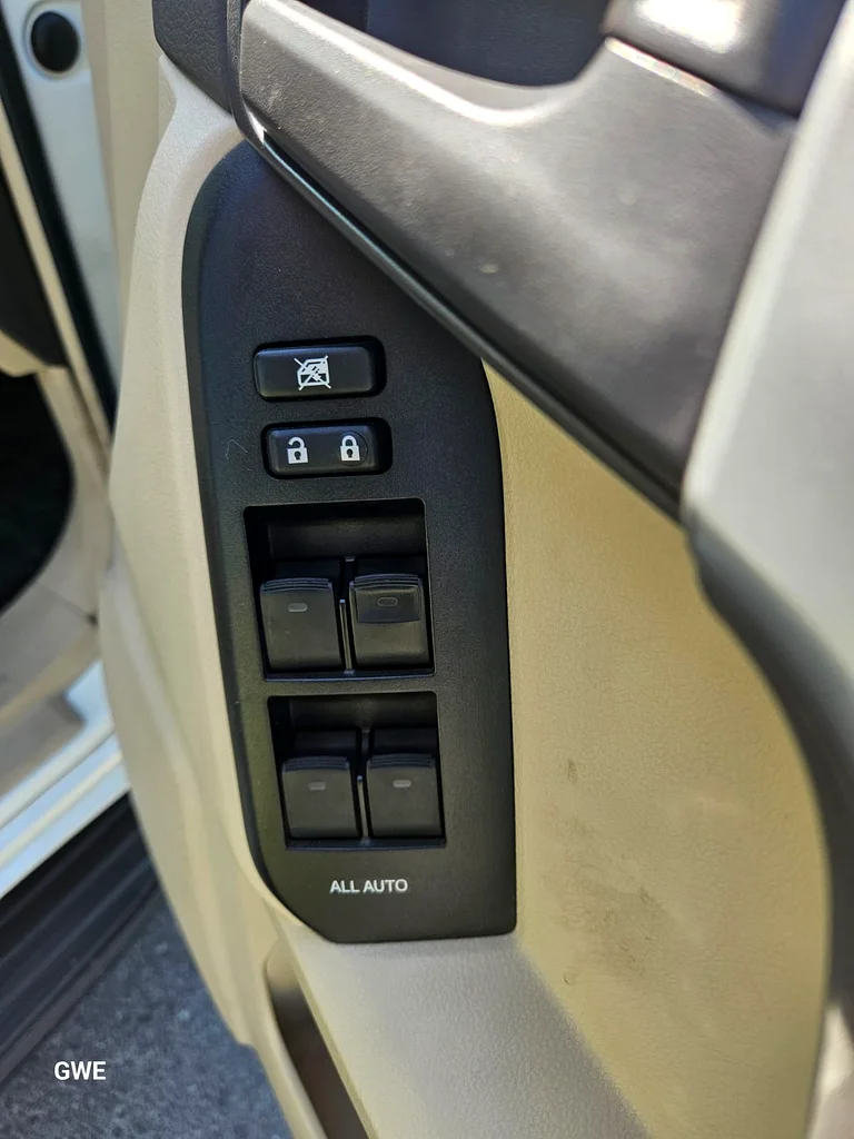 2022 toyota prado TX diesel RIGHT HAND DRIVER63165696007681113
