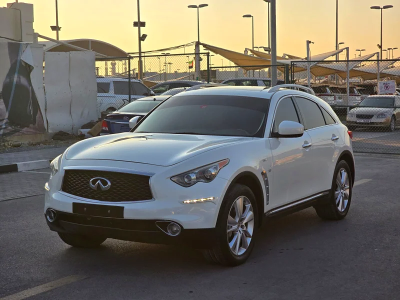 Infiniti QX70 Gulf specifications 2018 in good condition63398552729858112
