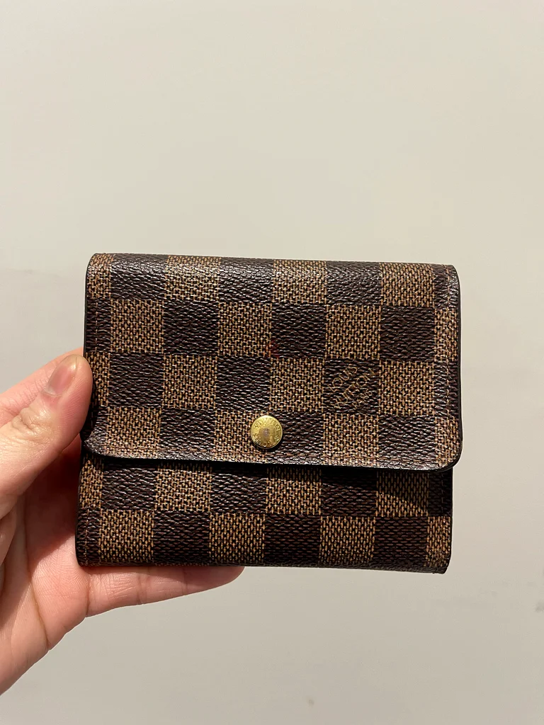 Louis Vuitton Damier wallet632376097048341125