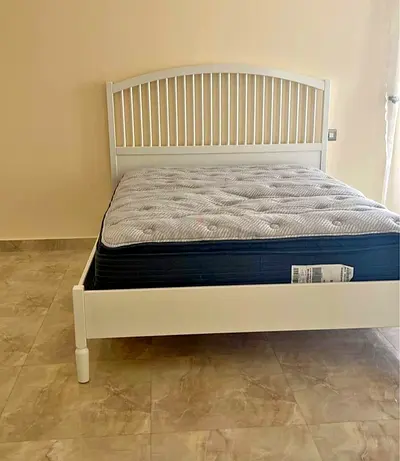 King size bed