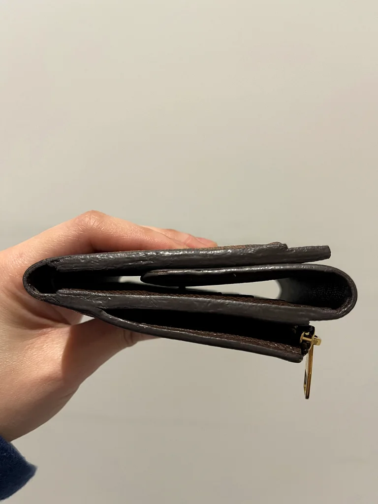 Louis Vuitton Damier wallet63237609704834114