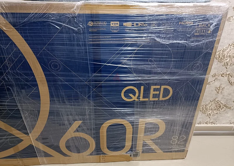 Samsung 82-Inch QLED 4K Smart TV (Q60R) - Excellent Condition63262942255235111