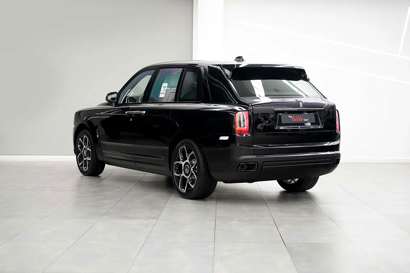 2024 ROLLS ROYCE CULLINAN BLACK BADGE / BESPOKE / CURTAIN / SANCTUARY SEATS / WARRANTY63173486411266113