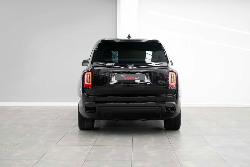 2024 ROLLS ROYCE CULLINAN BLACK BADGE / BESPOKE / CURTAIN / SANCTUARY SEATS / WARRANTY63173486411266112