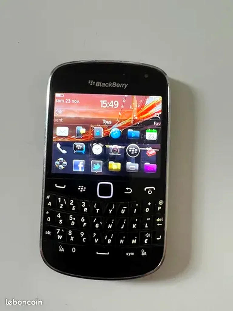 Blackberry 9900631832486225951115