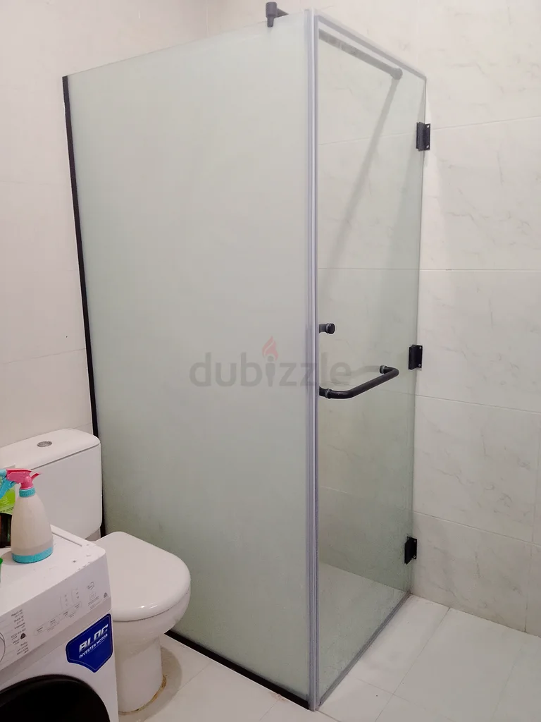 Glass shower632163551944991113