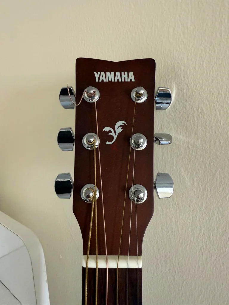 FS100 C YAMAHA GUITAR WITH BAG, NEVER USED63205354555650114